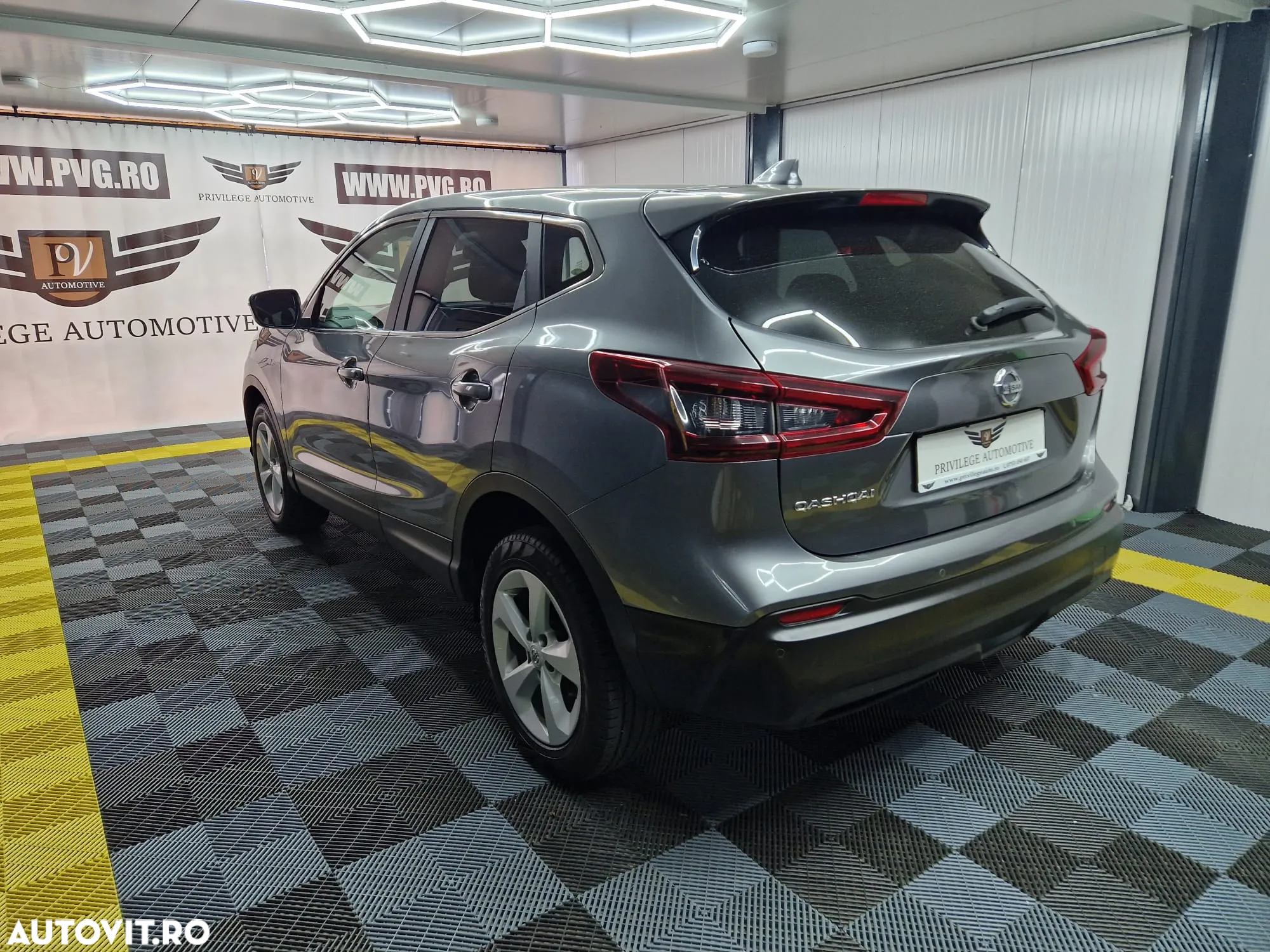 Nissan Qashqai 1.5 DCI DCT ACENTA - 6