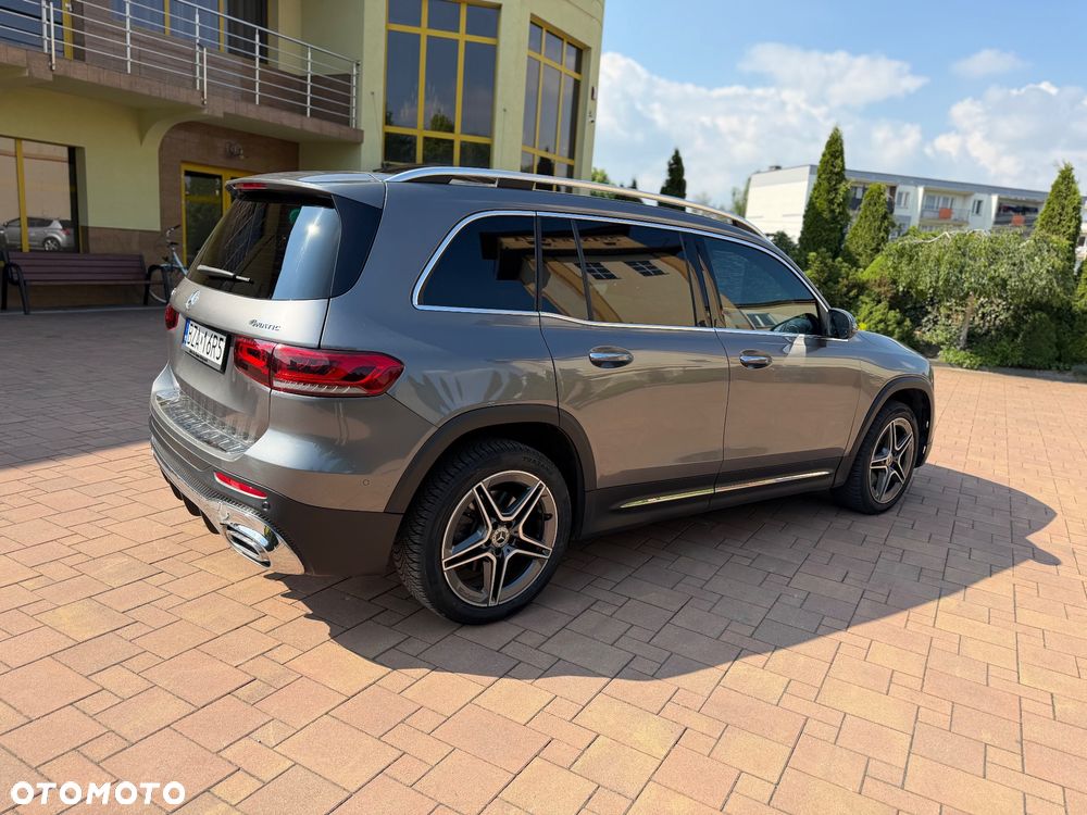 Mercedes-Benz GLB 250 4-Matic AMG Line 8G-DCT - 8