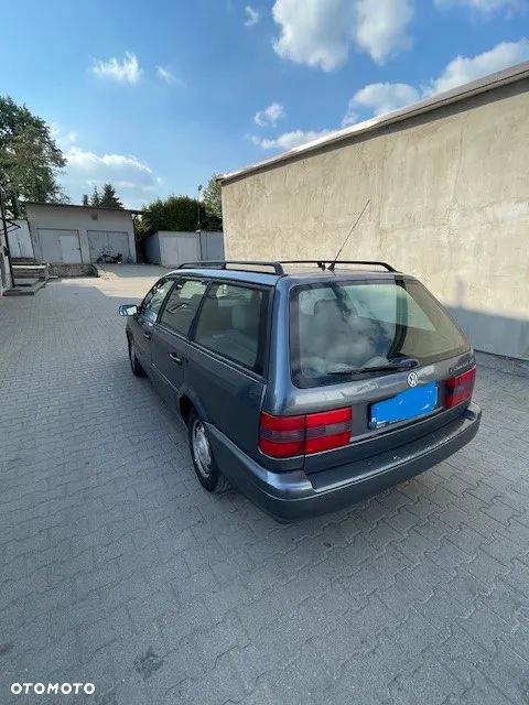 Volkswagen Passat - 3