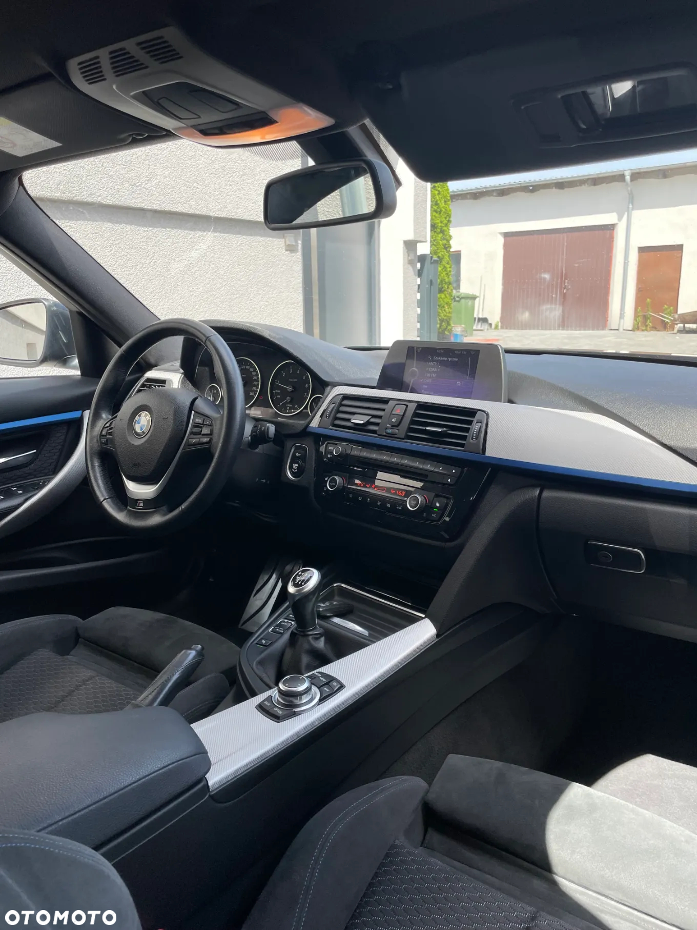 BMW Seria 3 320i - 14
