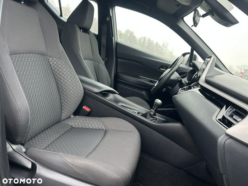 Toyota C-HR - 17
