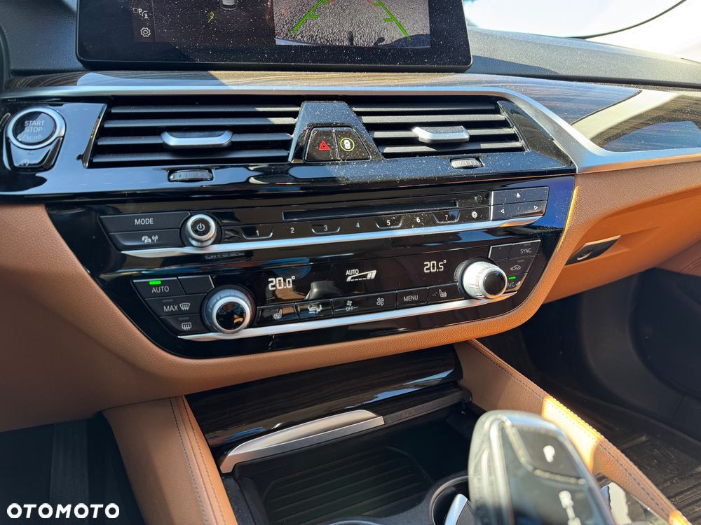 BMW Seria 5 520d Luxury Line sport - 21