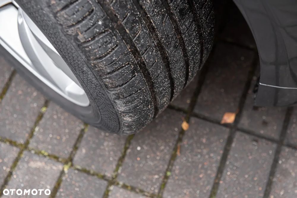 BMW Seria 5 525i - 32