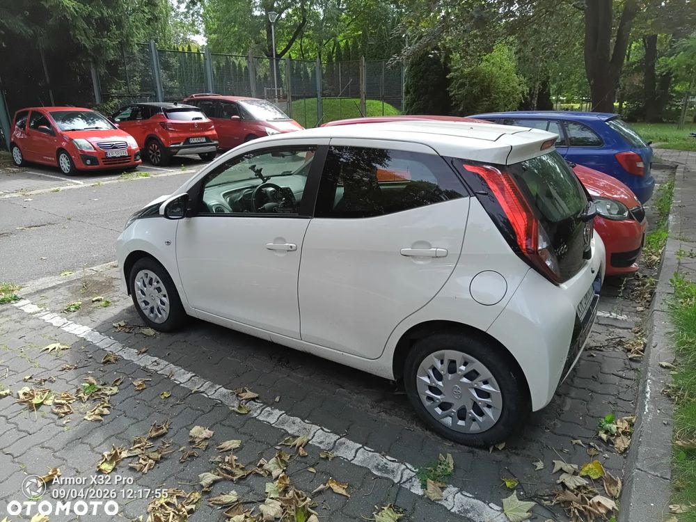 Toyota Aygo x-play - 4