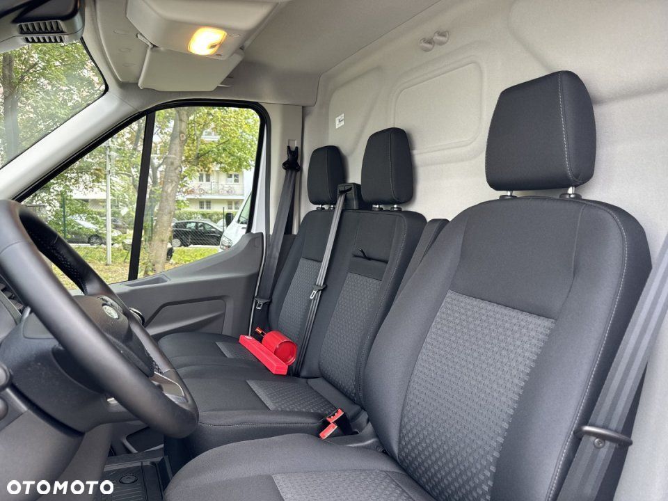 Ford Transit - 11