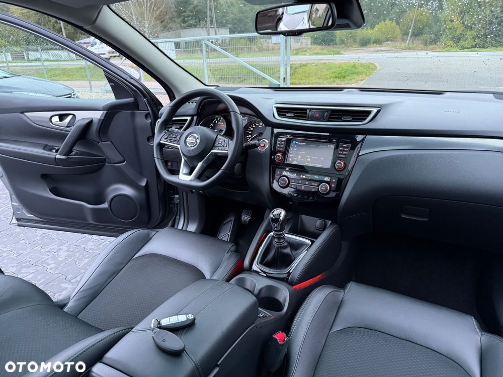Nissan Qashqai 1.2 DIG-T Tekna EU6 - 26