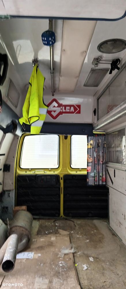 Chevrolet Express - 18