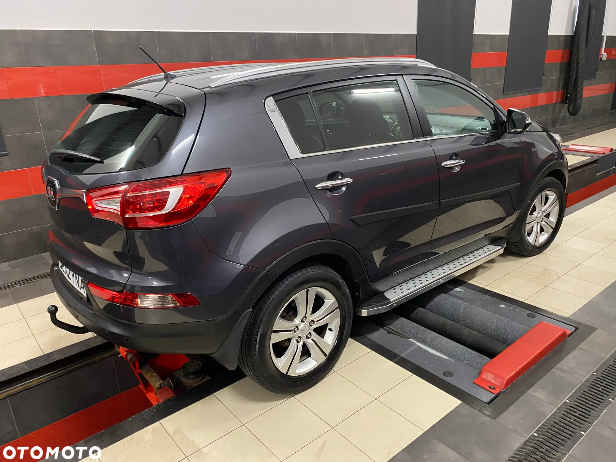 Kia Sportage 2.0 L - 7