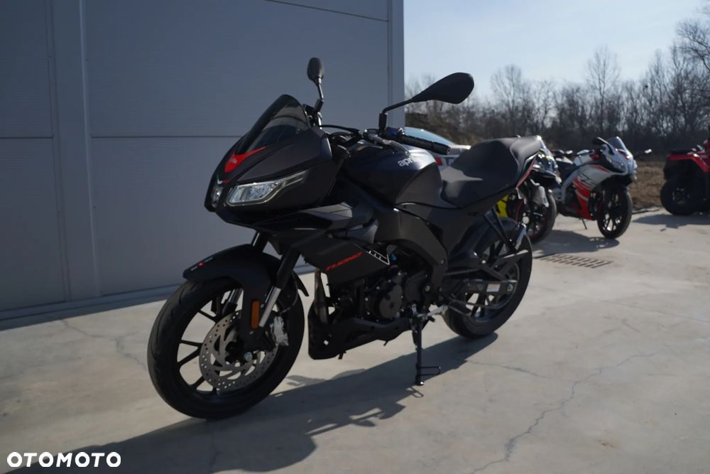 Aprilia Tuono - 12