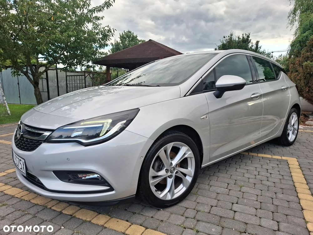 Opel Astra 1.4 Turbo Edition - 1