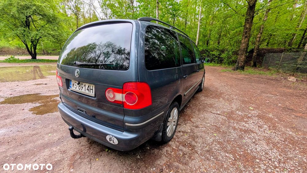 Volkswagen Sharan 1.9 TDI Comfortline Tiptr - 3
