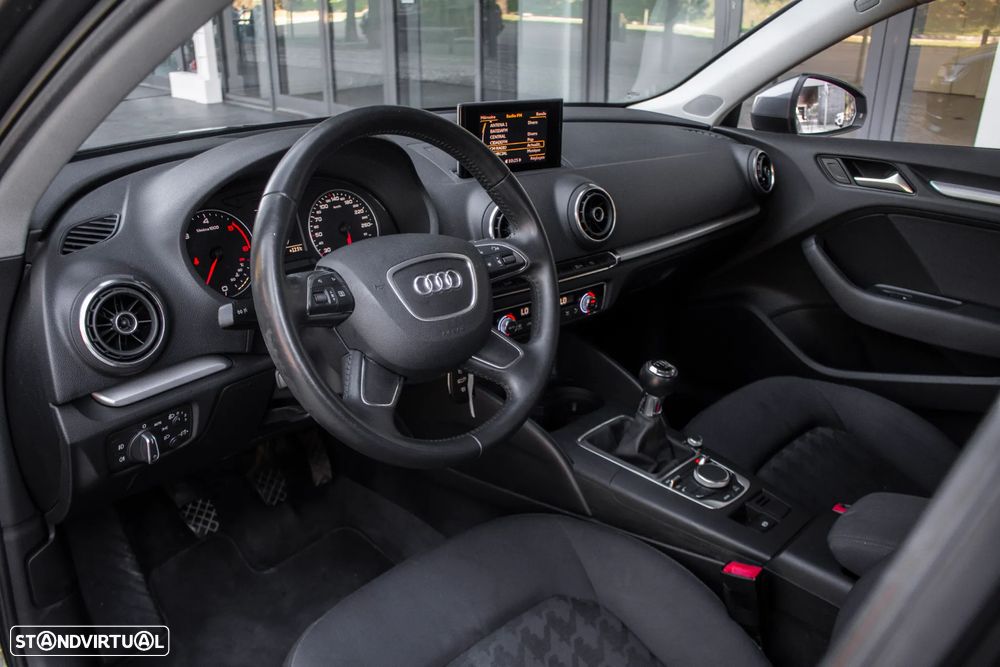 Audi A3 1.6 TDI Attraction - 23