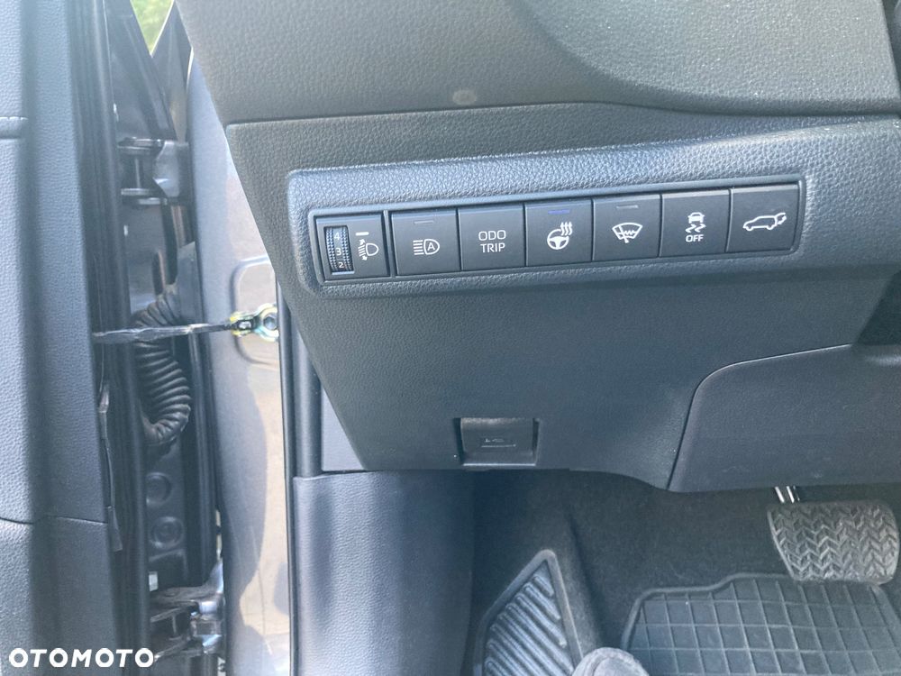 Toyota Corolla 2.0 Hybrid Style - 11