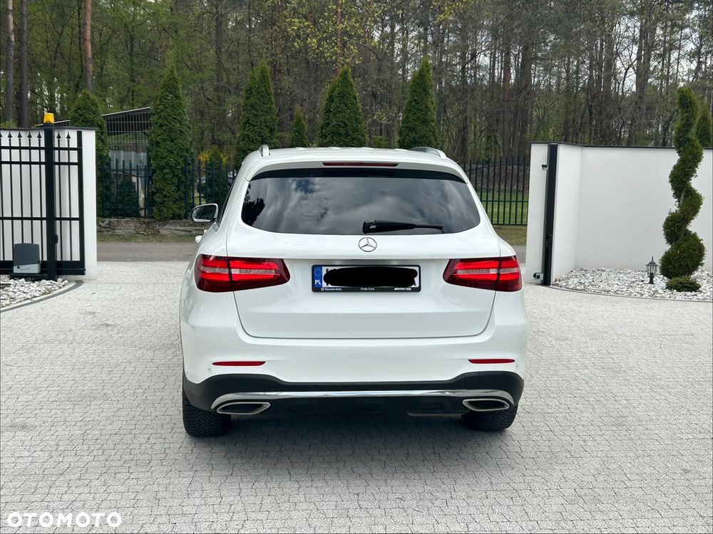 Mercedes-Benz GLC - 11