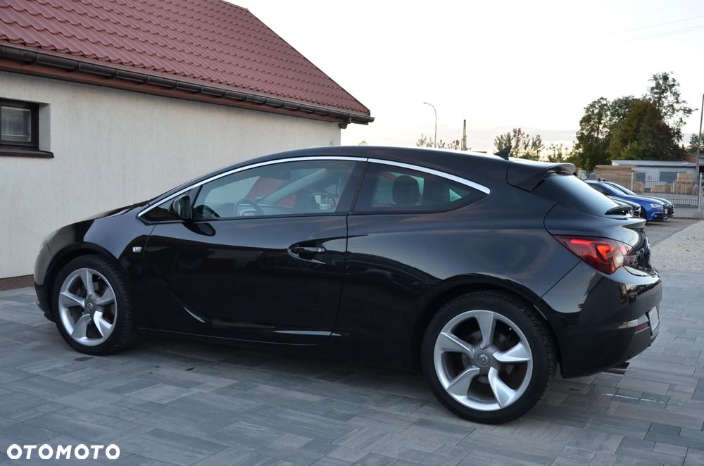 Opel Astra 1.6 Turbo Sport - 10