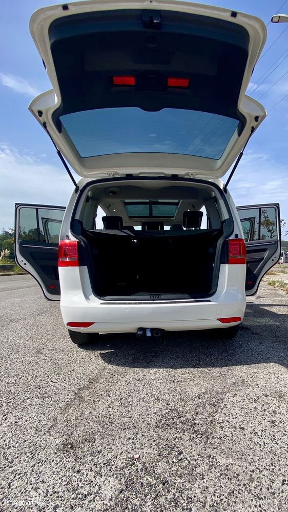 VW Touran 2.0 TDI Blue.Highline 7L - 17