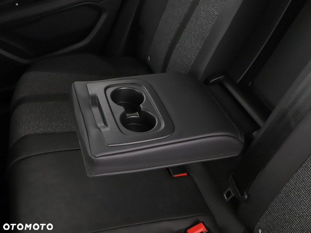 Peugeot 3008 1.2 PureTech Allure S&S EAT8 - 41