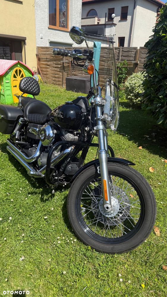 Harley-Davidson Dyna Street Bob - 11