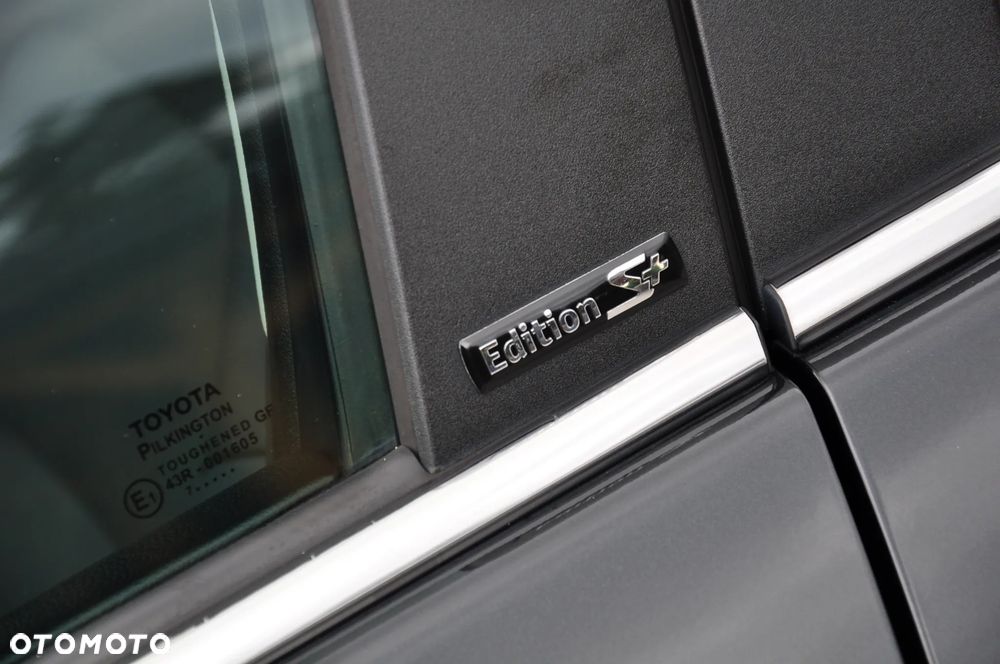 Toyota Avensis Touring Sports 1.8 Edition S+ - 19