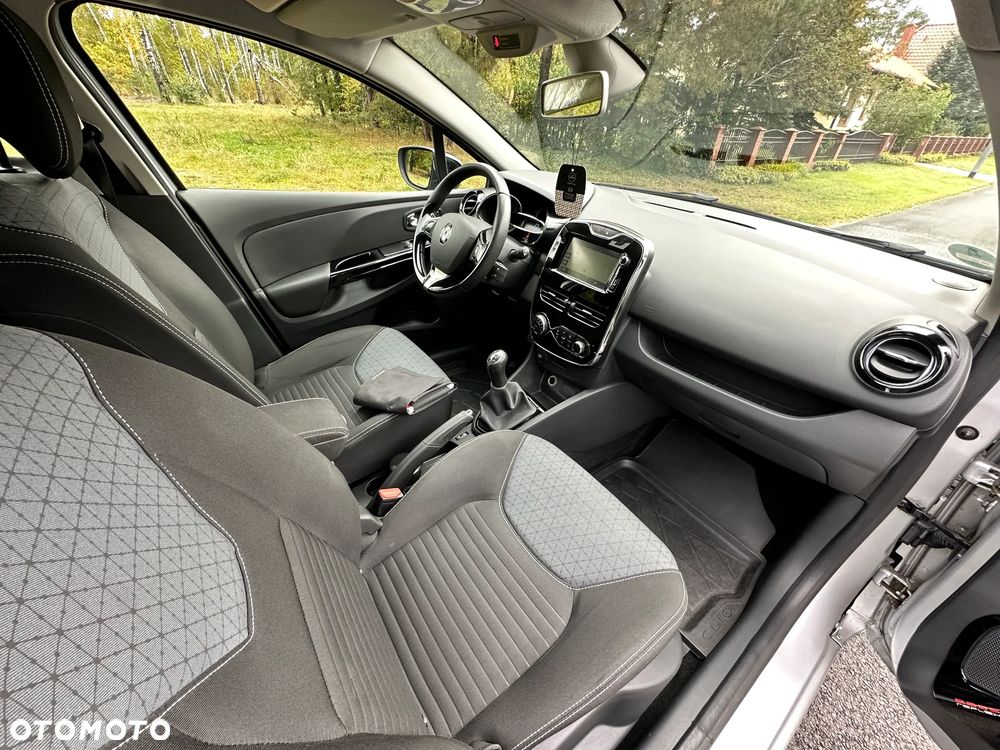 Renault Clio Grandtour (Energy) TCe 90 Bose Edition - 22