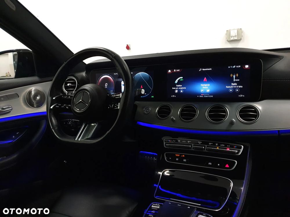 Mercedes-Benz Klasa E 300 de 4Matic 9G-TRONIC AMG Line - 2