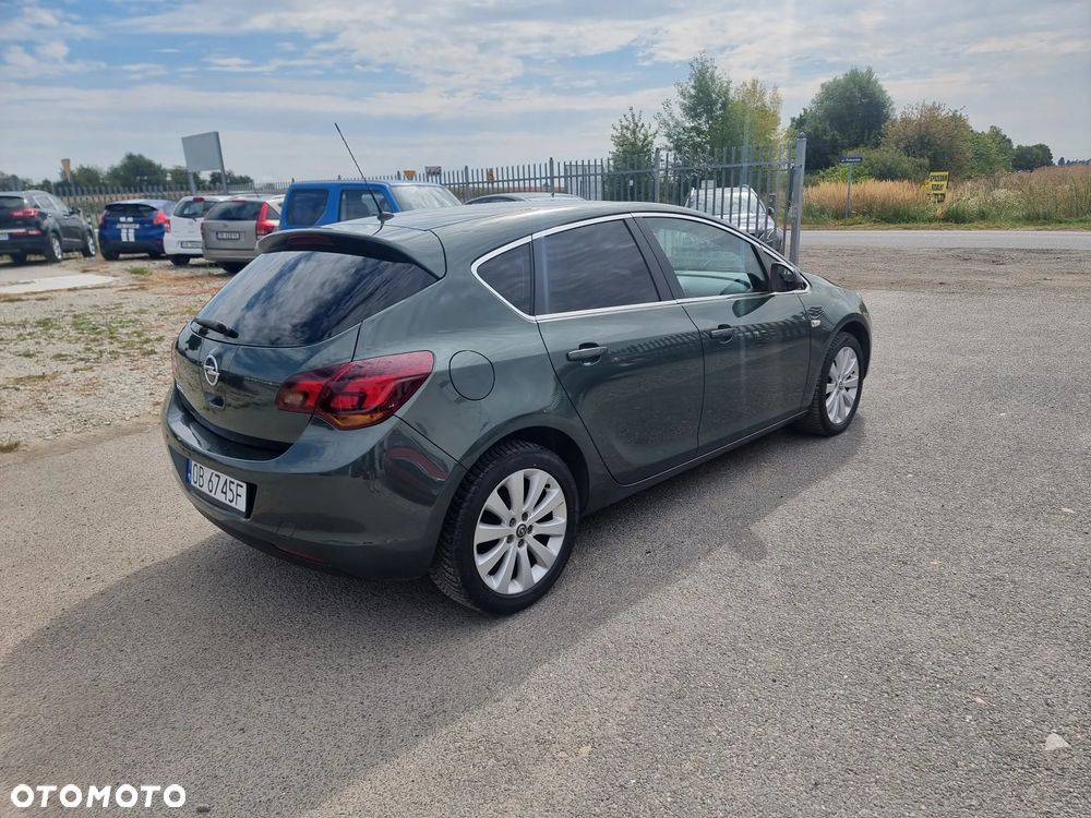 Opel Astra 1.6 Automatik Design Edition - 5