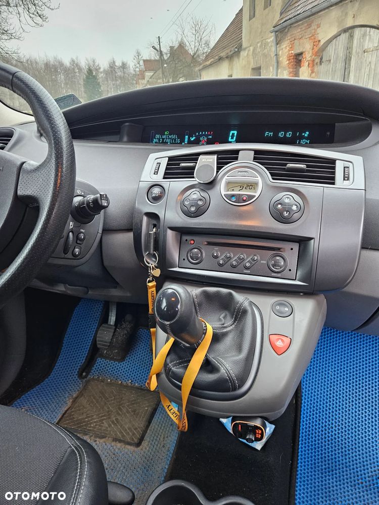 Renault Scenic - 15