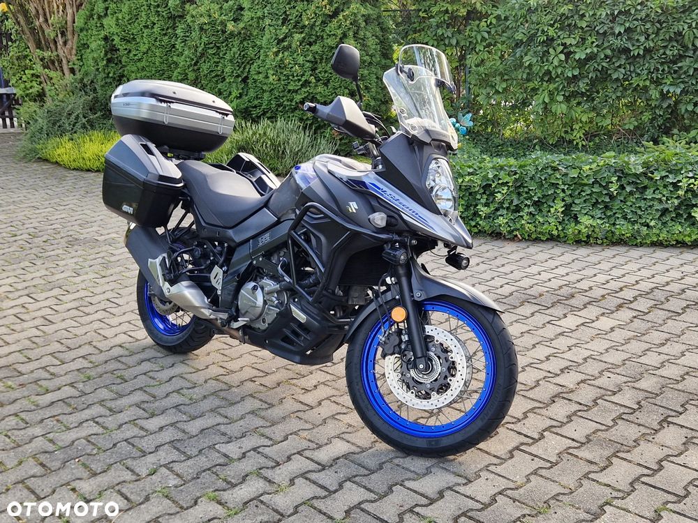 Suzuki V-STROM - 1