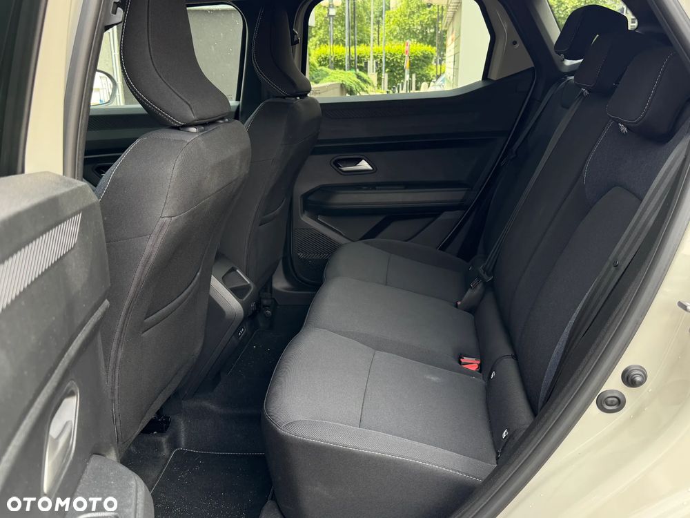 Dacia Duster 1.6 Full Hybrid 140 Journey MMT - 18