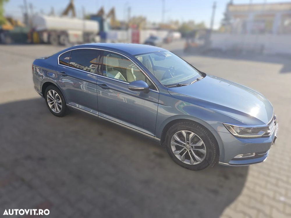 Volkswagen Passat 2.0 TDI DSG Highline - 4