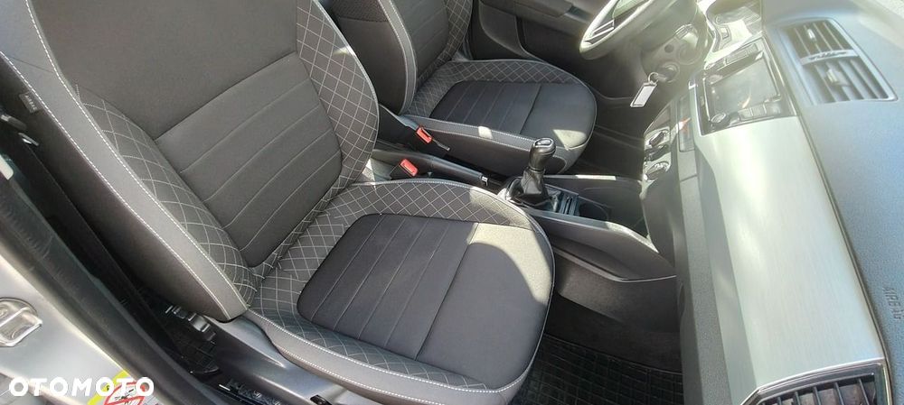 Skoda Fabia 1.0 TSI Ambition - 12