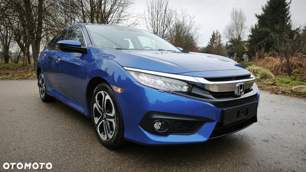 Honda Civic 1.5 i-VTEC Turbo CVT Elegance - 9