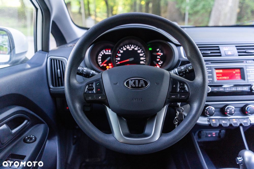 Kia Rio 1.4 L - 31