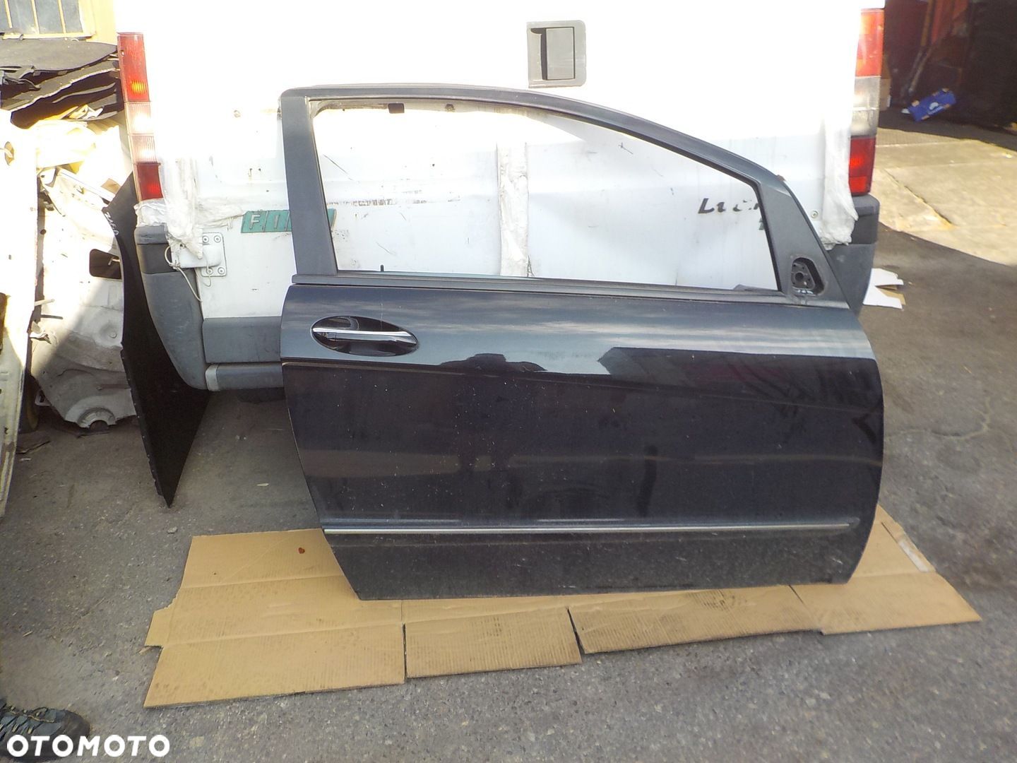 drzwi prawy przód prawe mercedes w169 3D 2007r - 1