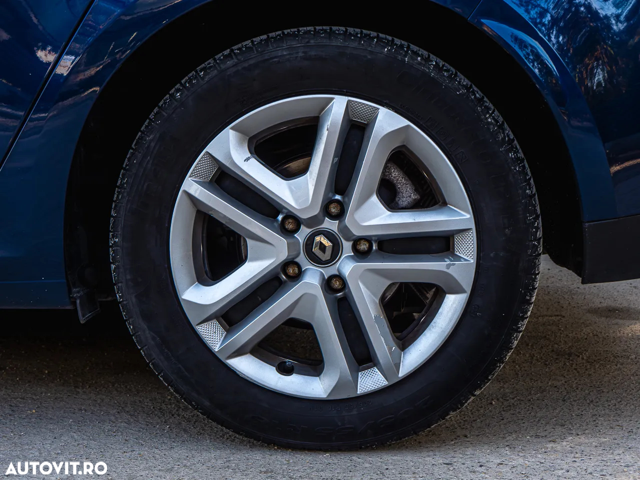 Renault Megane BLUE dCi 115 BUSINESS EDITION - 40