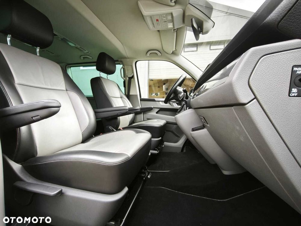 Volkswagen Caravelle 2.0 TDI L2 Highline DSG - 17