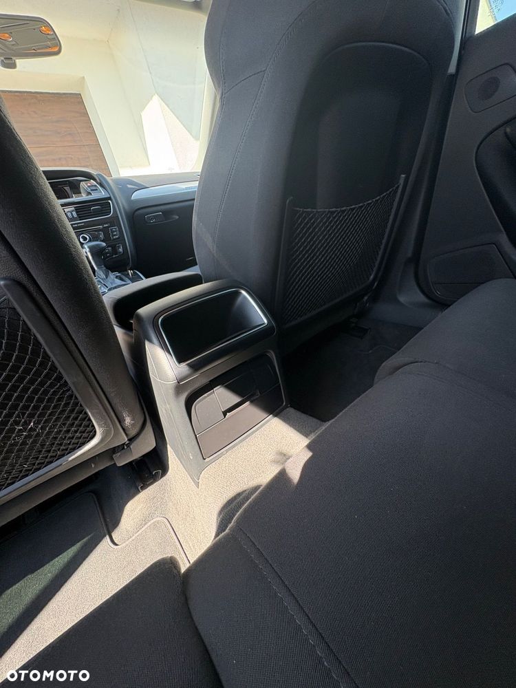 Audi A4 Avant 2.0 TDI Quattro S tronic - 11