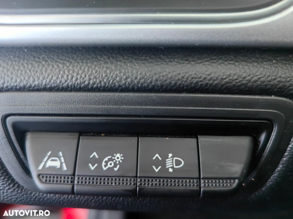 Renault Captur TCe 140 FAP Intens - 10