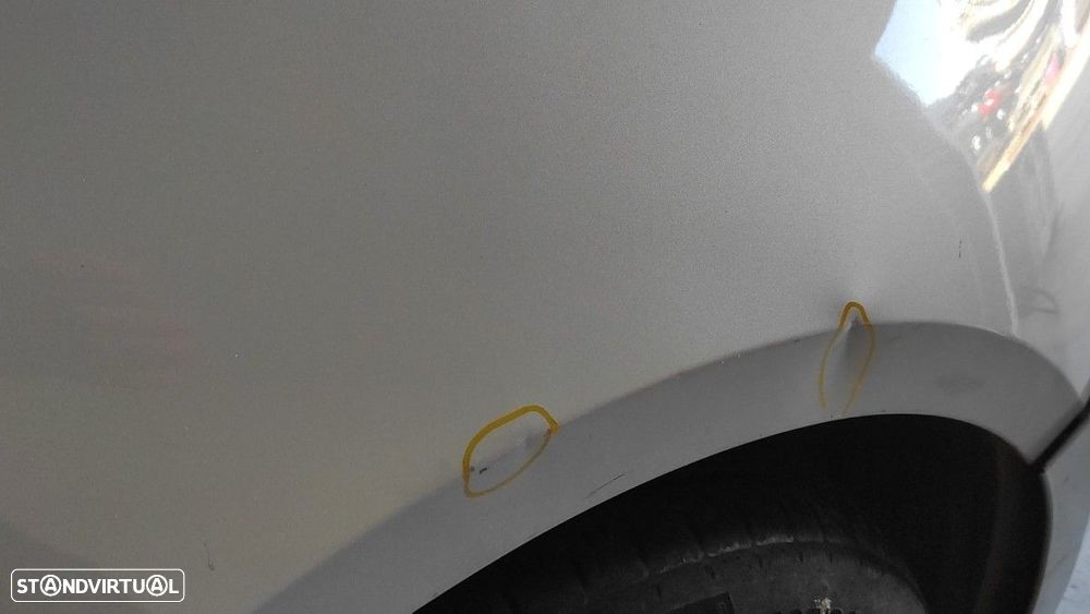 GUARDA-LAMAS FRENTE DIREITO CHEVROLET CRUZE LS - 3