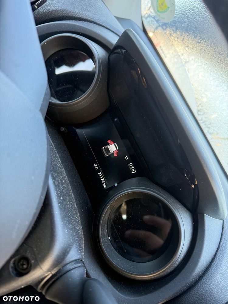 Toyota Yaris Hybrid 1.5 Active - 29