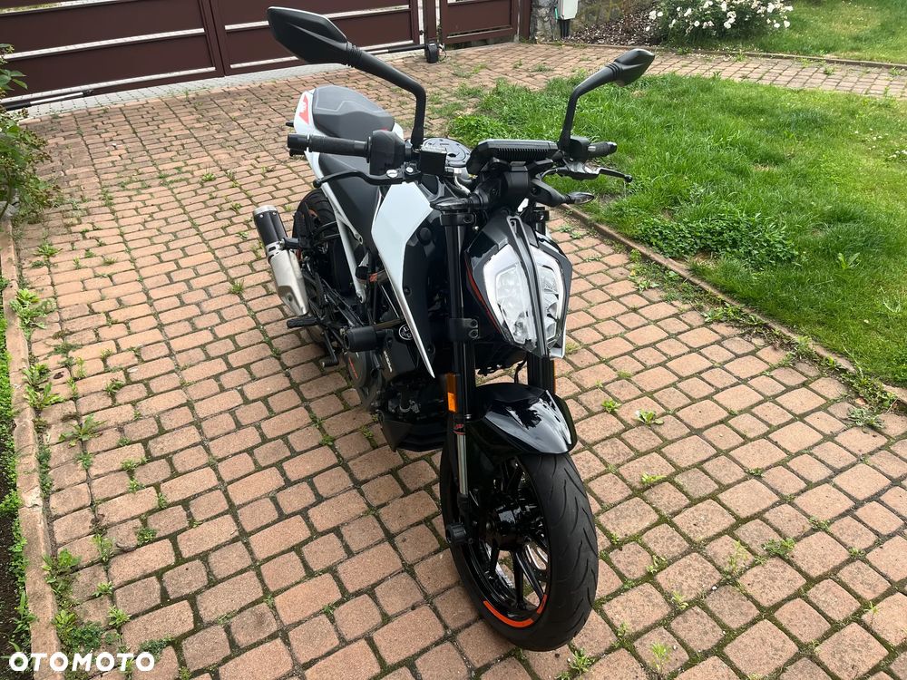 KTM Duke 390 - 4