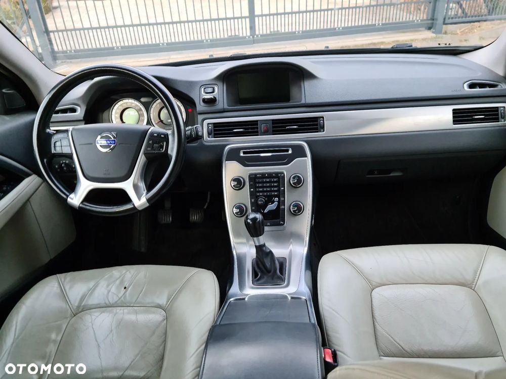 Volvo V70 D3 Summum - 23