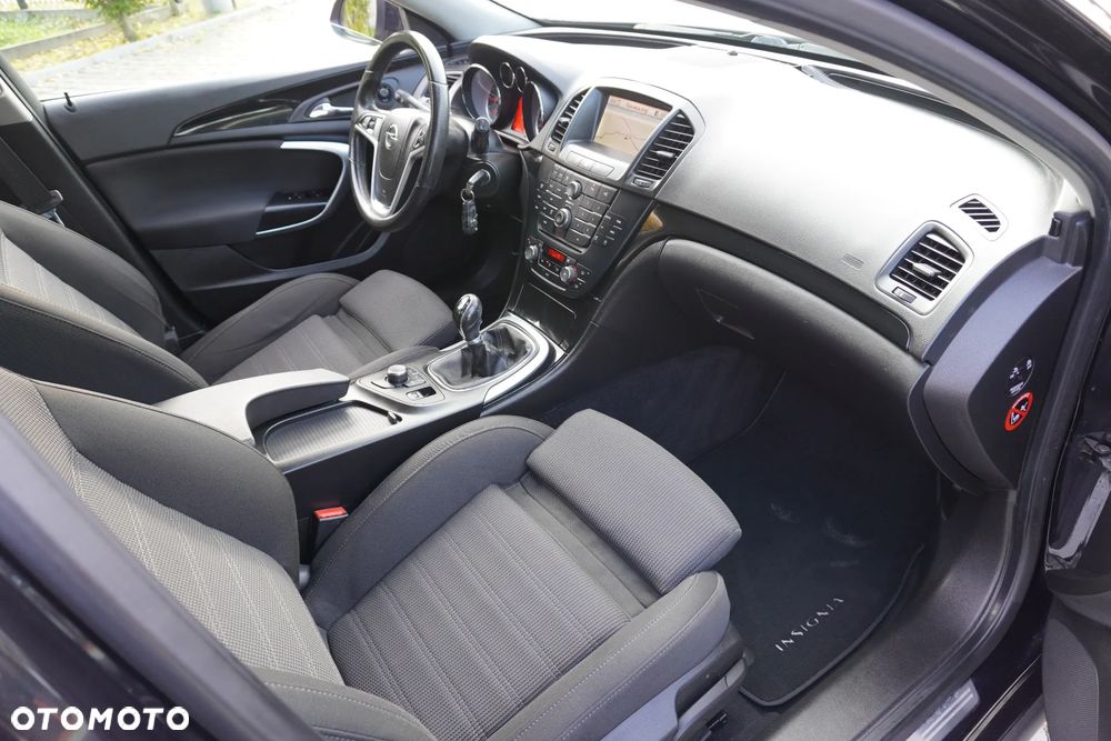 Opel Insignia 1.6 Turbo Cosmo - 9
