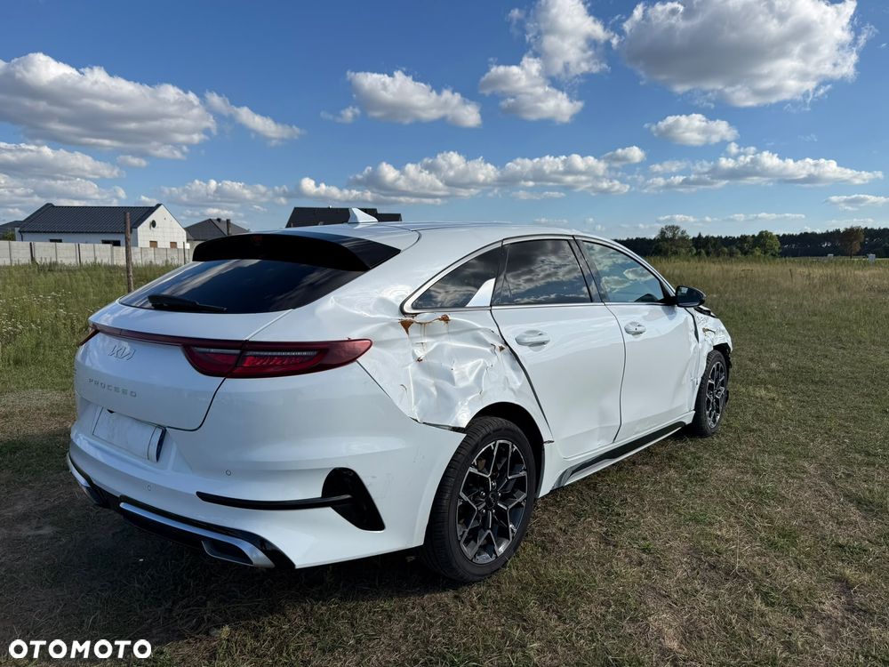 Kia ProCeed 1.5 T-GDI DCT7 OPF GT LINE - 28