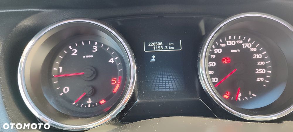 Renault Latitude 2.0 dCi - 18