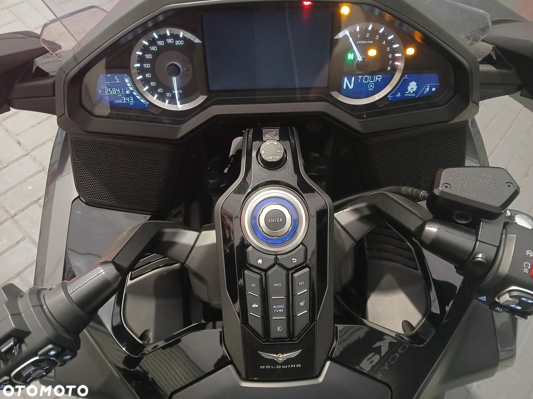 Honda GL - 13