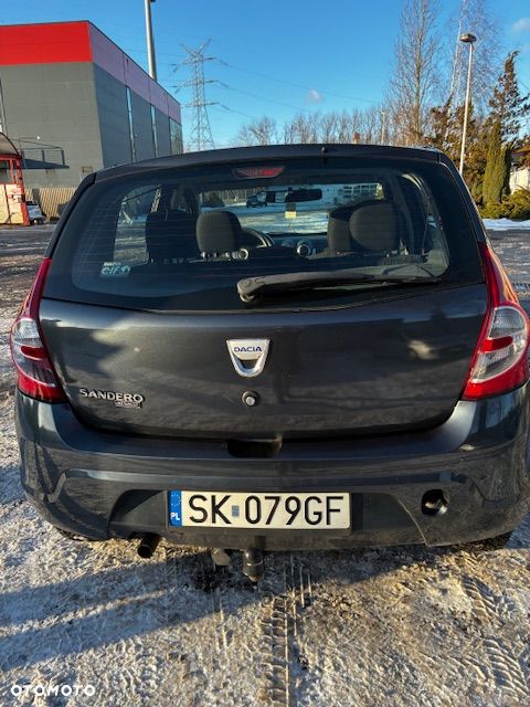 Dacia Sandero 1.6 Laureate - 11