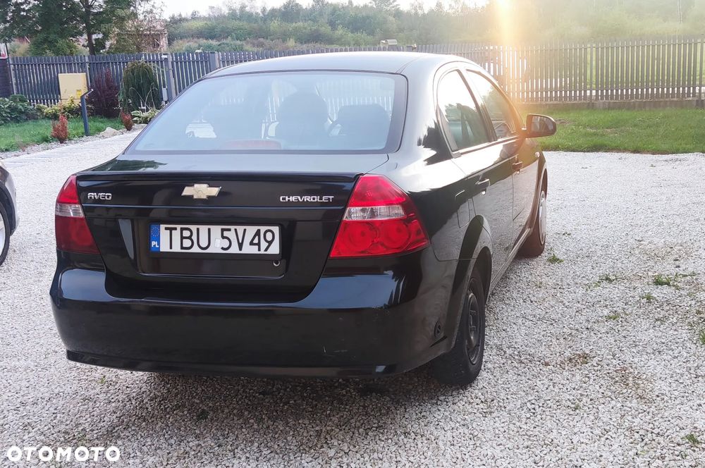 Chevrolet Aveo - 5