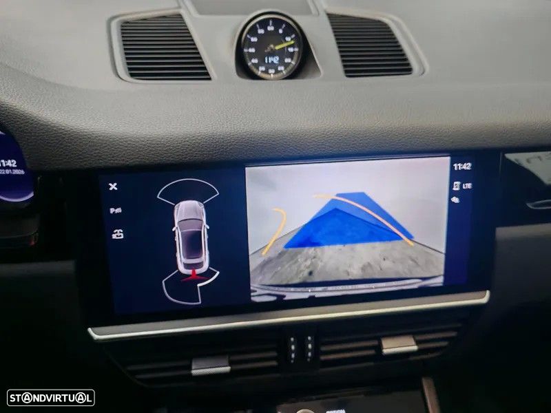 Porsche Cayenne Coupé E-Hybrid - 19