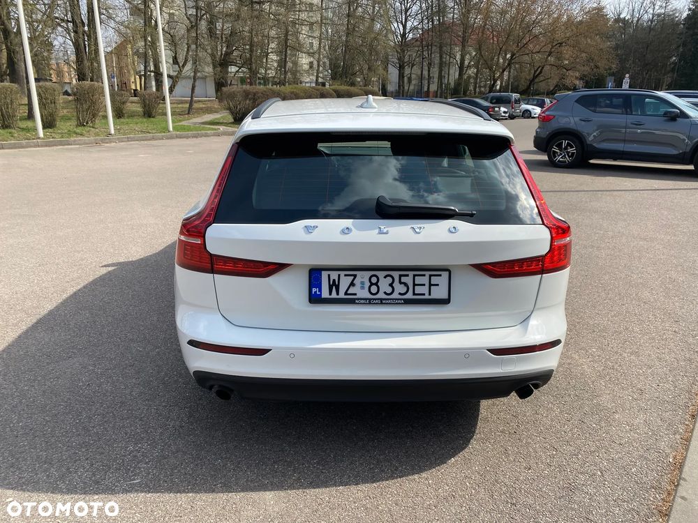 Volvo V60 B3 B Momentum Core - 10